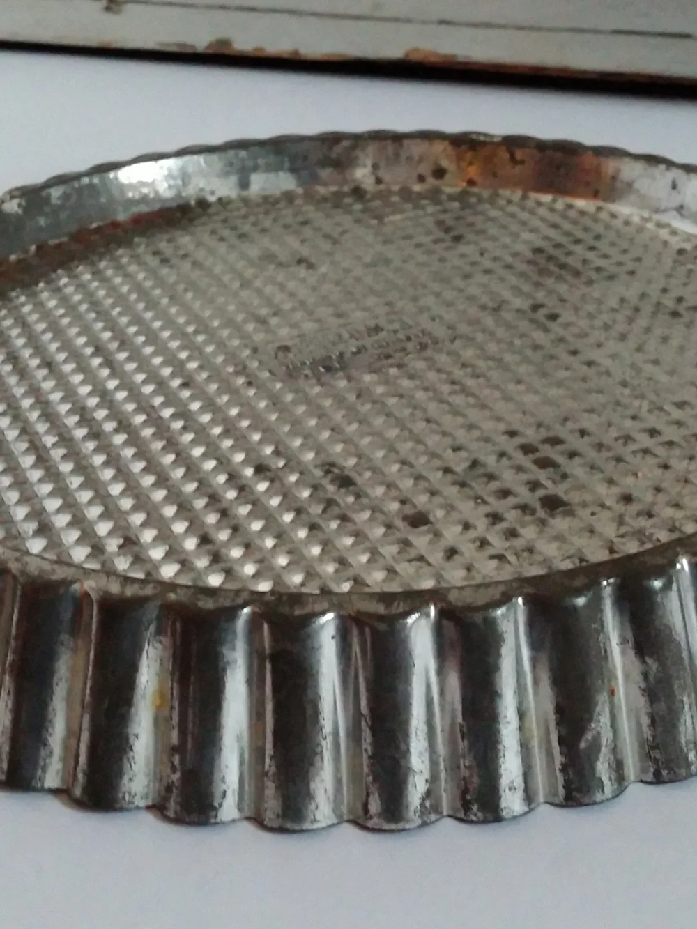 Vintage Kaiser Metal Scalloped Tart Pan, West Germany, 20.5 in